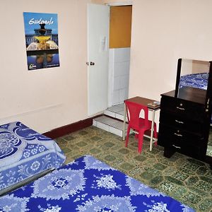 Hotel Estacion Gerona Bed & Breakfast